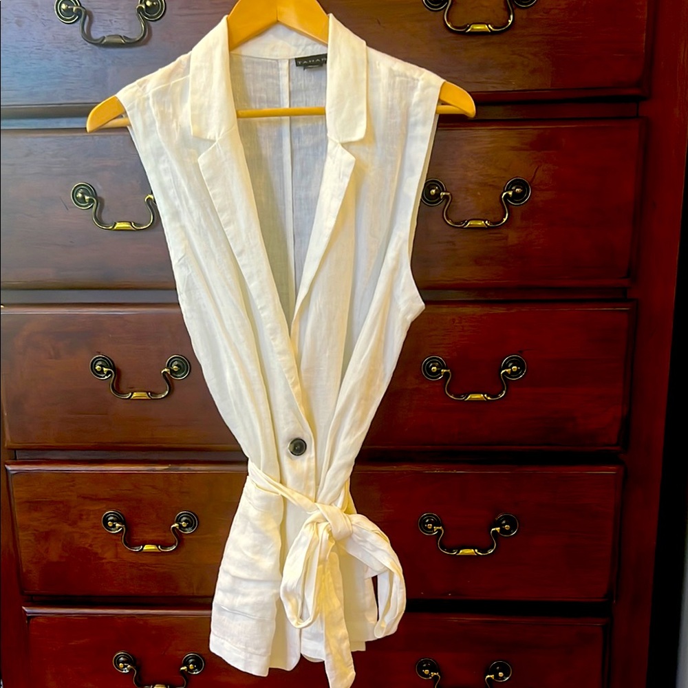 Tahari Cream Sleeveless Tie-Front Blouse